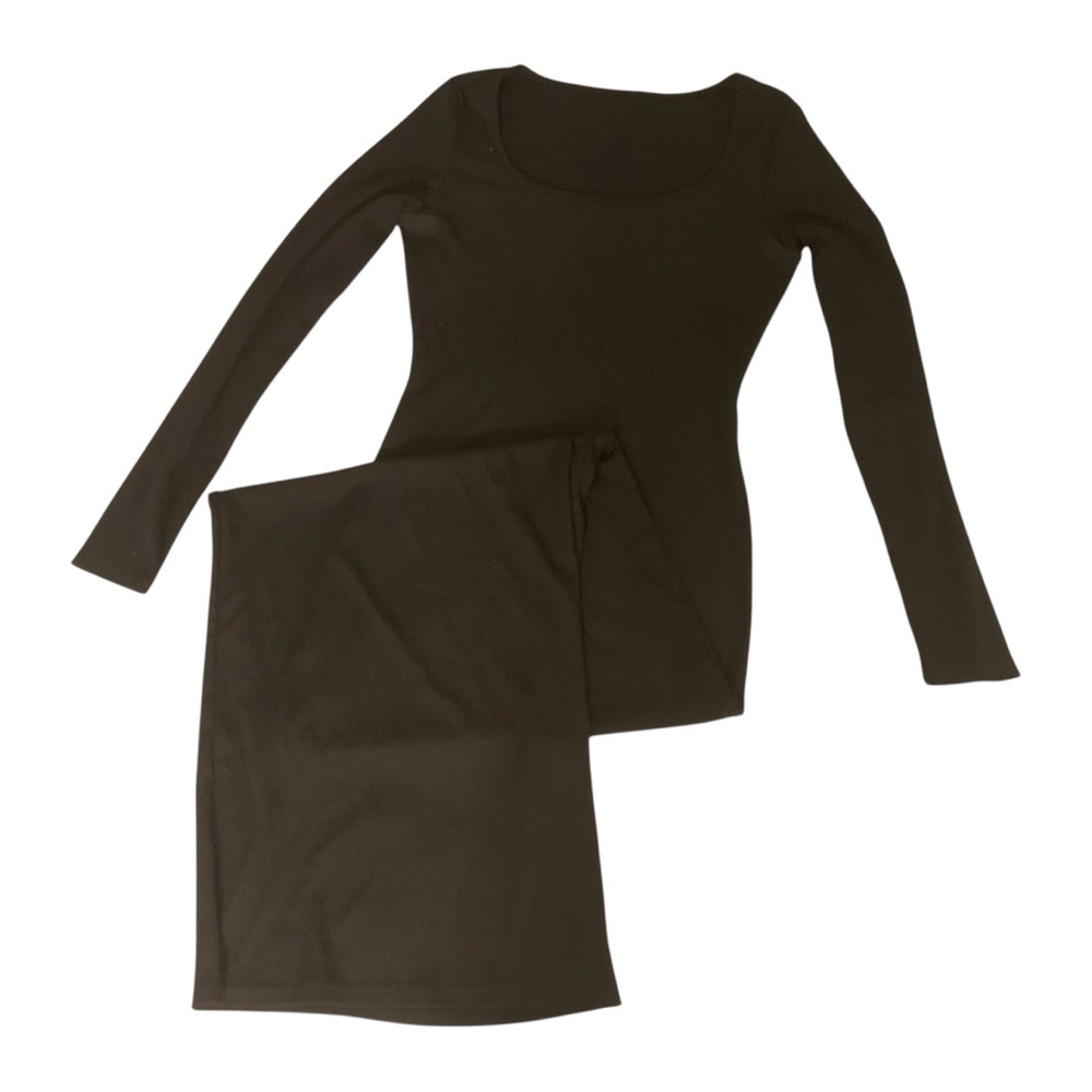 Black long-sleeve maxi dress